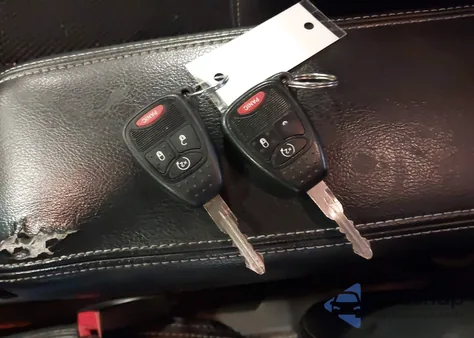 2016 Jeep Compass Latitude z USA, uszkodzony, nr VIN 1C4NJDEB5GD587688